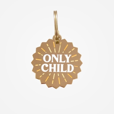 Médaille pour chien only child - Two Tails Pet Company - le Maître des Lieux
