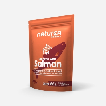 Pâtée pour chiens Naturea au Poulet et au Saumon - le Maître des Lieux