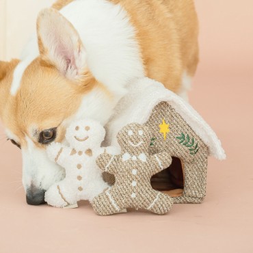 Peluche de fouille Maison en pain d’épices - Lambwolf Collective - le Maître des Lieux