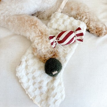 Peluche de fouille grande chaussette de Noël - Lambwolf Collective - le Maître des Lieux